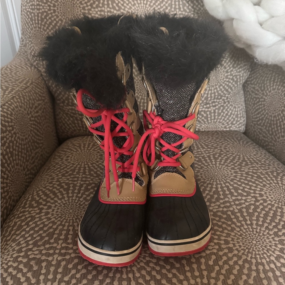 SOREL Women’s Joan Of Arctic Winter Boot
